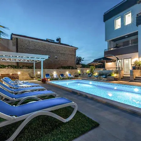 Apartament Stunning In *