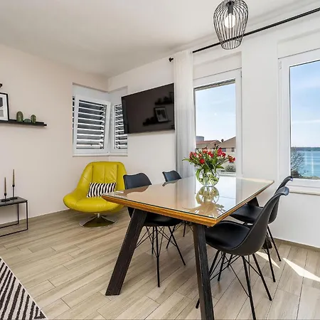 Apartment Awesome In With Kitchen
